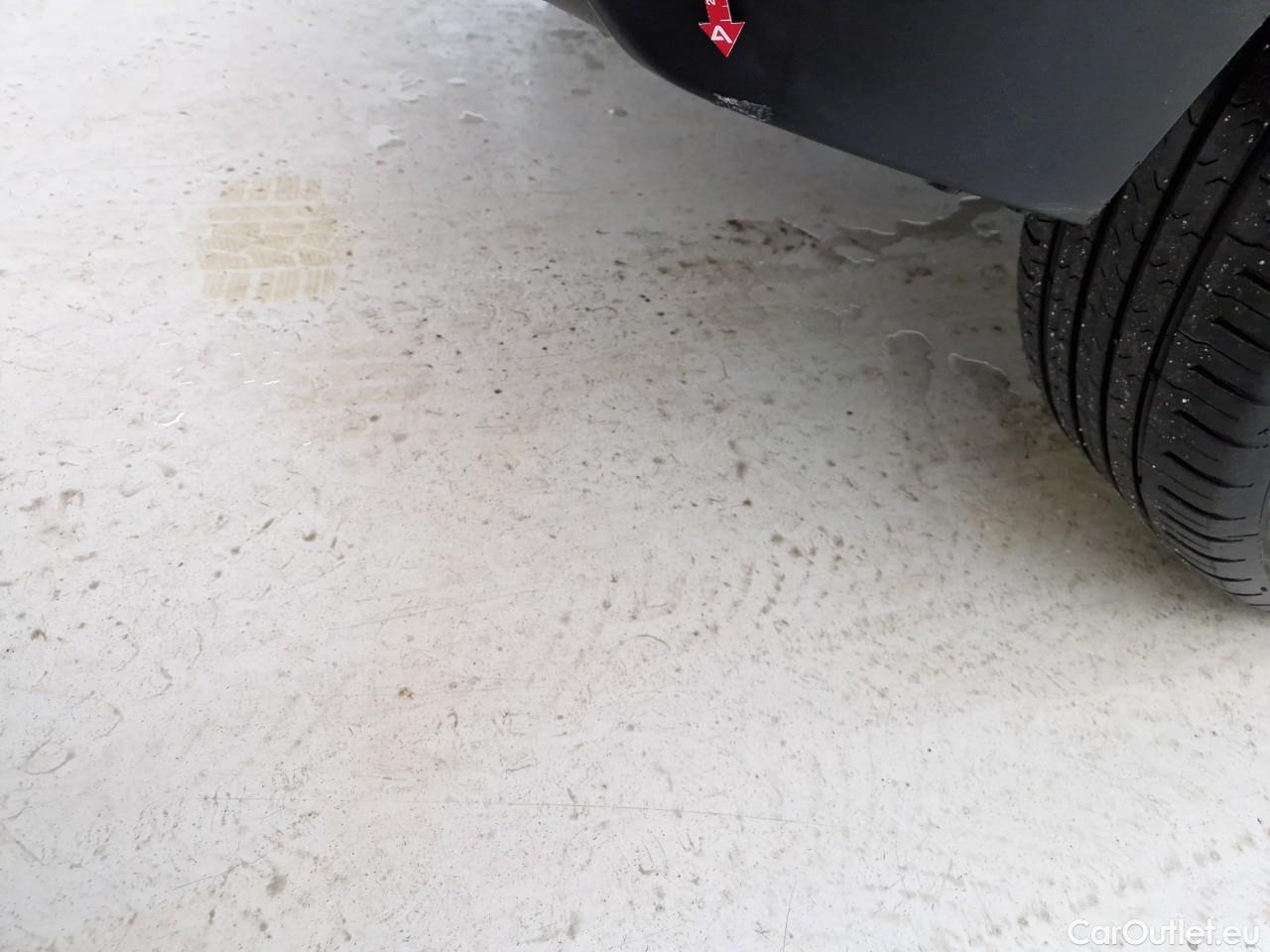  Toyota  C-HR 1.8 HSD C-enter #24