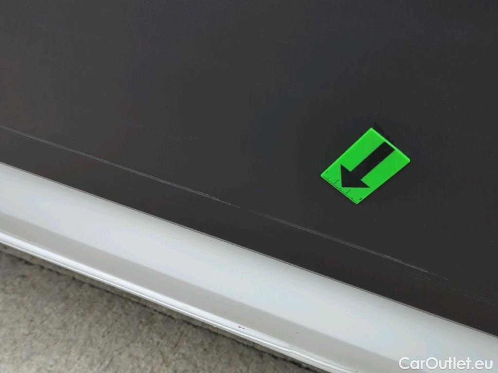  Volkswagen  Crafter 3.5 L5H3 FWD 130kW #10