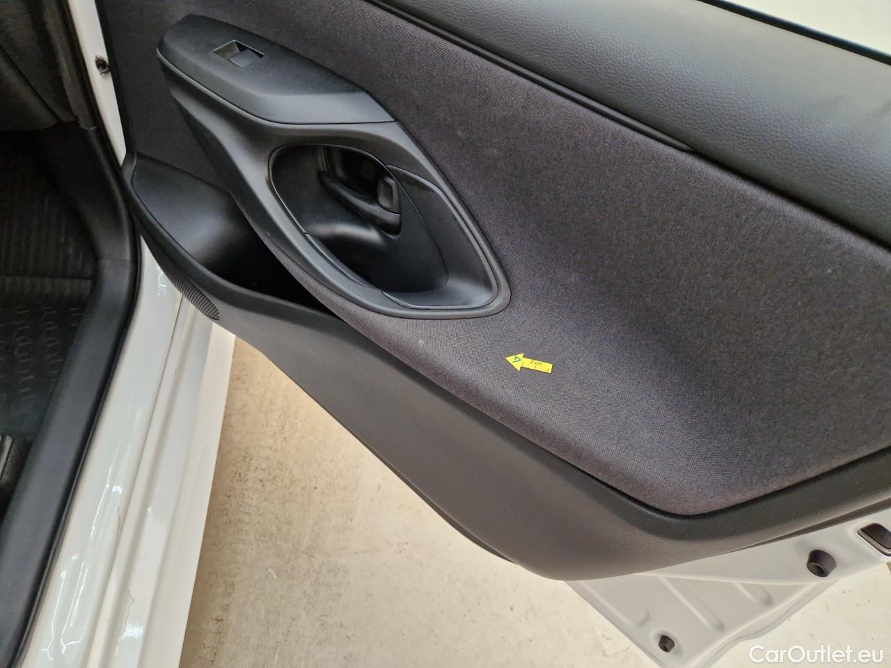  Toyota  Yaris 1.5 Hybrid Eco HYB Auto #42