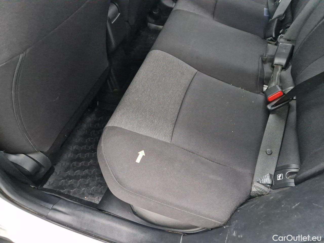  Toyota  Yaris 1.5 Hybrid Eco HYB Auto #31