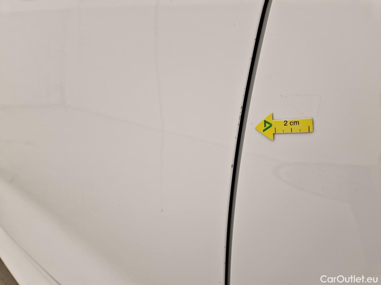  Toyota  Yaris 1.5 Hybrid Eco HYB Auto #2