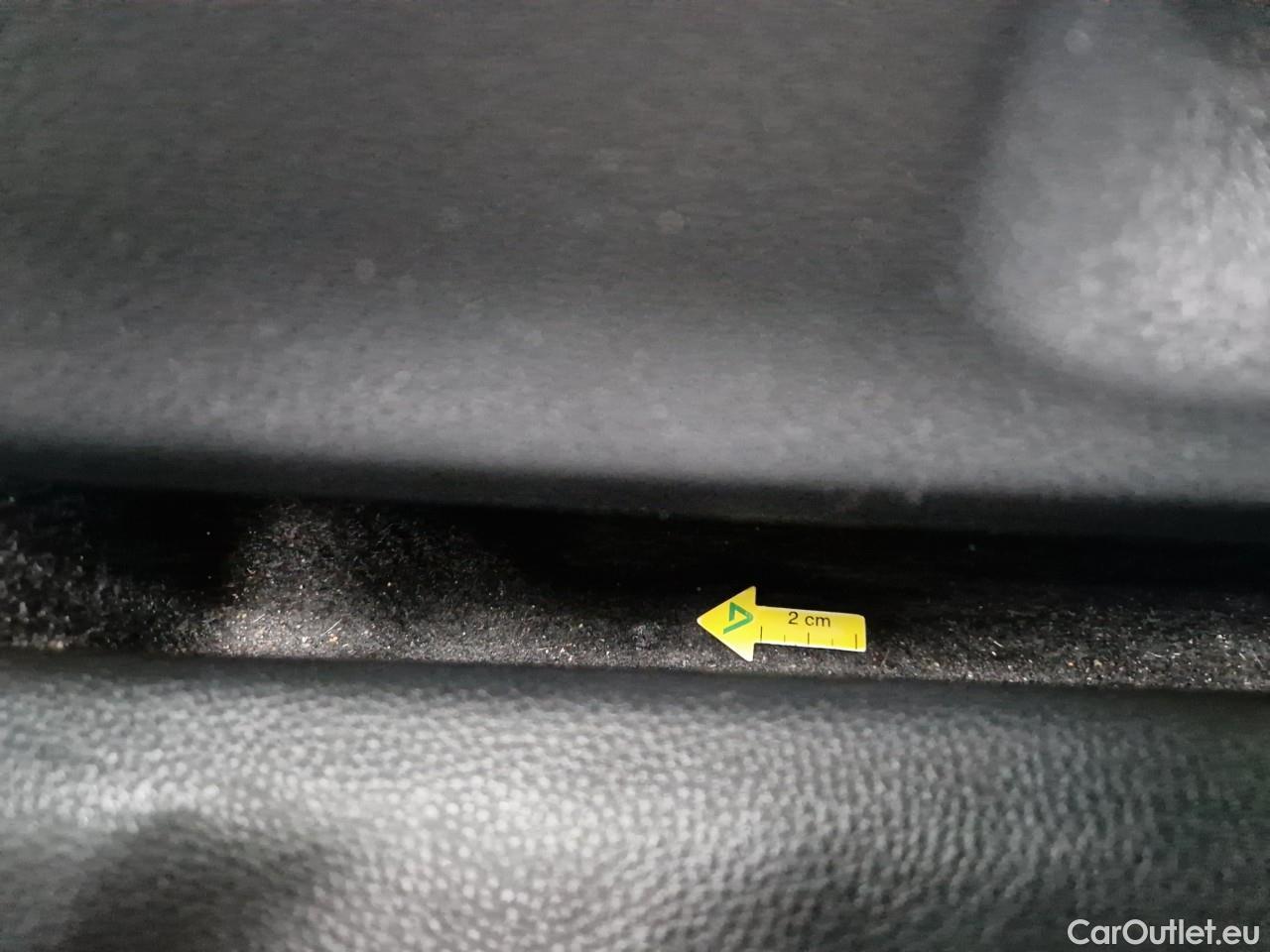  Toyota  Yaris 1.5 Hybrid Eco HYB Auto #40