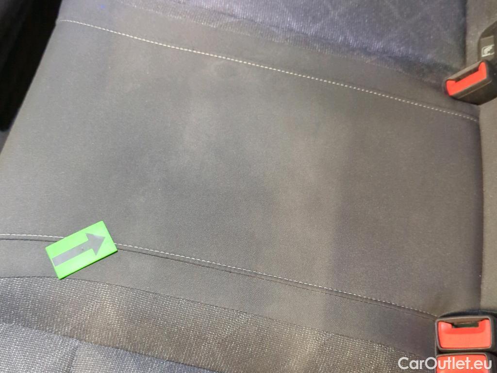  Volkswagen  Golf  2.0 TDI 116HP DSG Life Variant #20