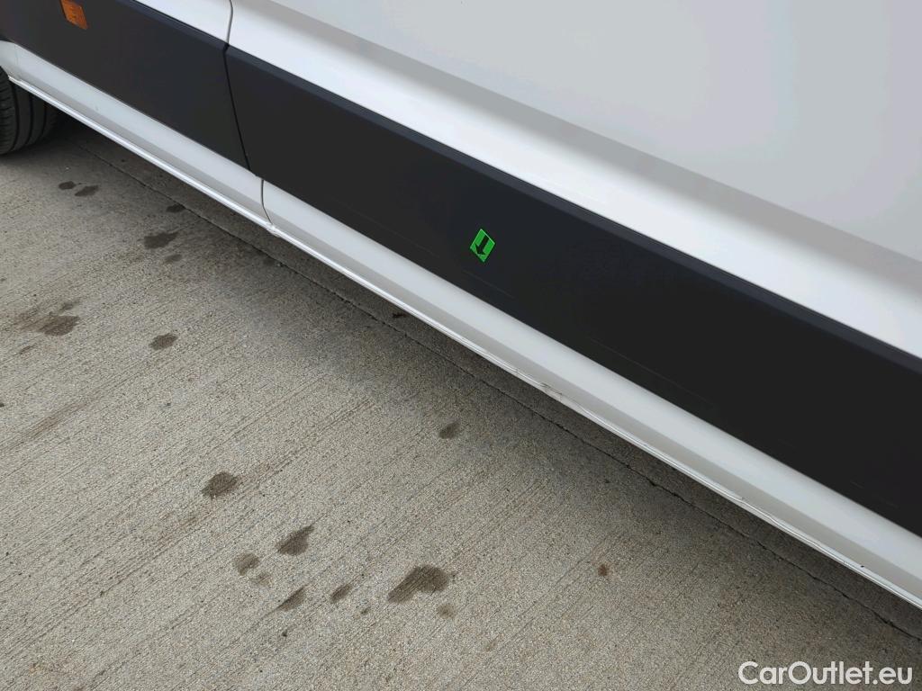  Volkswagen  Crafter 3.5 L5H3 FWD 130kW #9