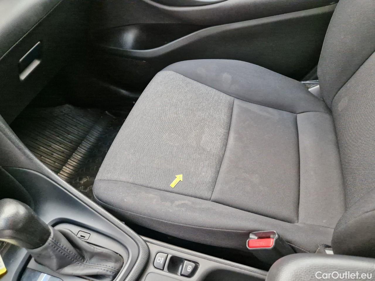  Toyota  Yaris 1.5 Hybrid Eco HYB Auto #49