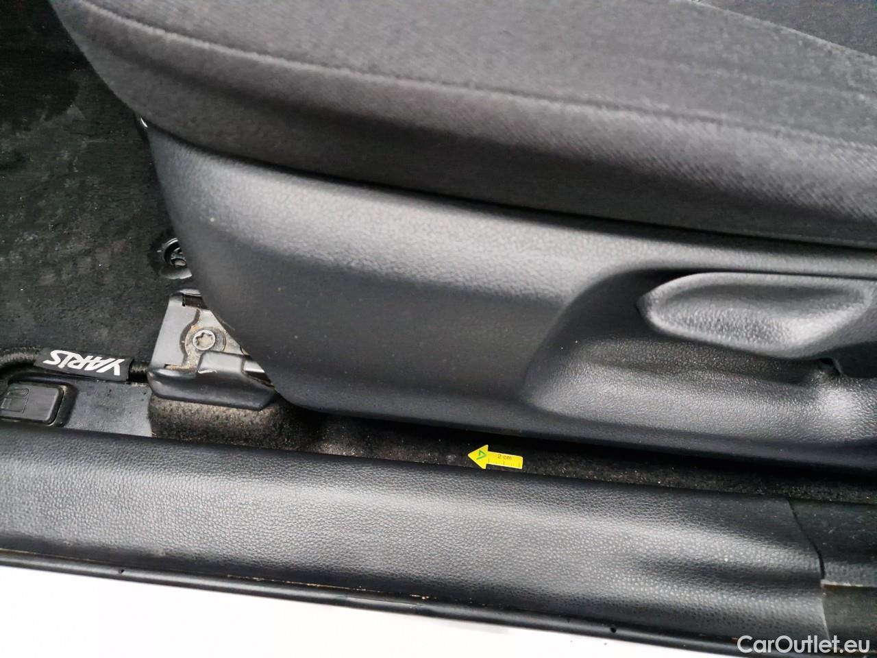  Toyota  Yaris 1.5 Hybrid Eco HYB Auto #39