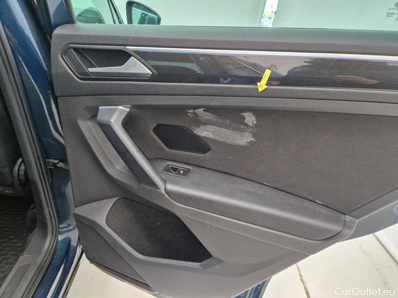  Volkswagen  Tiguan Elegance 2.0 TSI 190CP DSG 4Motion #47