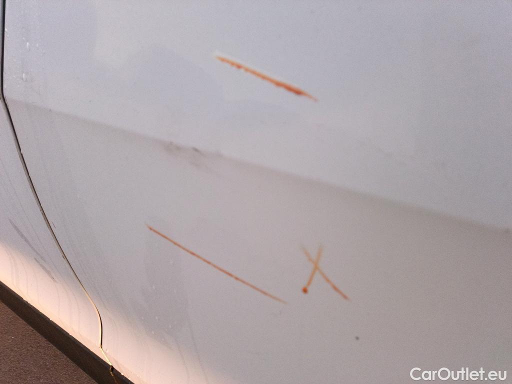  Volkswagen  T-CROSS VOLKSWAGEN  / 2018 / 5P / todoterreno Advance 1.0 TSI 81kW (110CV) DSG (AC3) #10