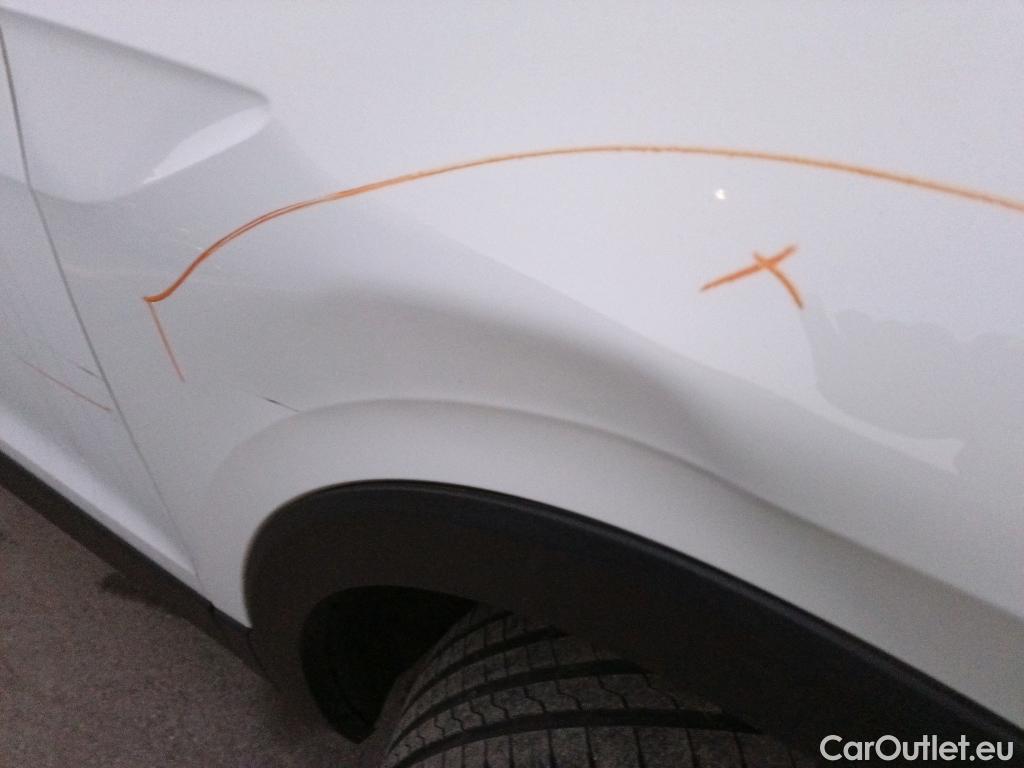  Volkswagen  T-CROSS VOLKSWAGEN  / 2018 / 5P / todoterreno Advance 1.0 TSI 81kW (110CV) DSG (AC3) #2