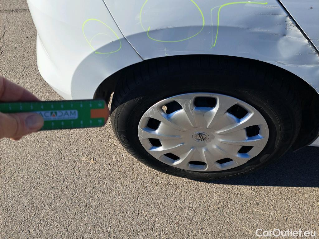  Nissan  Micra NISSAN  / 2017 / 5P / berlina con portón IG-T 68 kW (92 CV) E6D-F Acenta Sprint #30