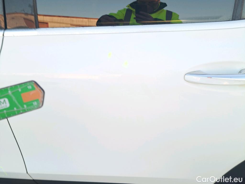  Mercedes  GLB MERCEDES-BENZ  / 2019 / 5P / todoterreno 2.0  200 D DCT 110KW (150CV) #30