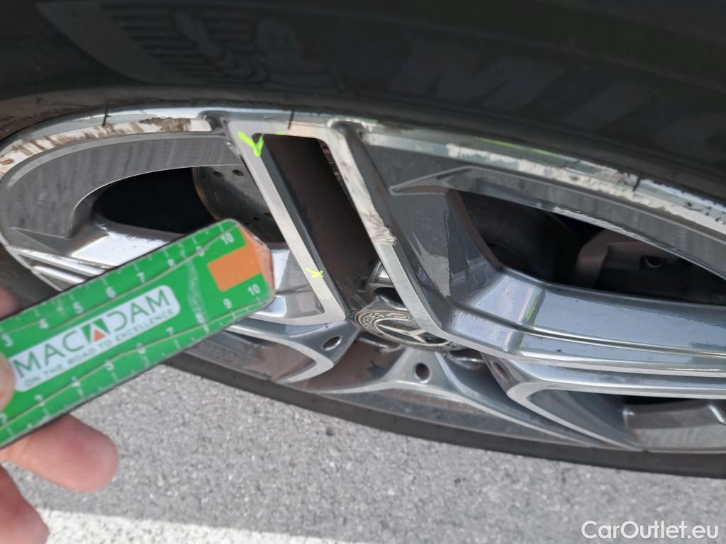  Mercedes  GLB MERCEDES-BENZ  / 2019 / 5P / todoterreno 2.0  200 D DCT 110KW (150CV) #10