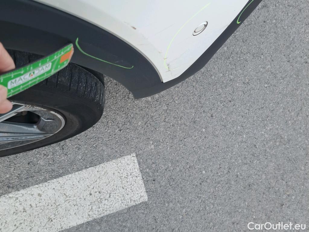  Mercedes  GLB MERCEDES-BENZ  / 2019 / 5P / todoterreno 2.0  200 D DCT 110KW (150CV) #43