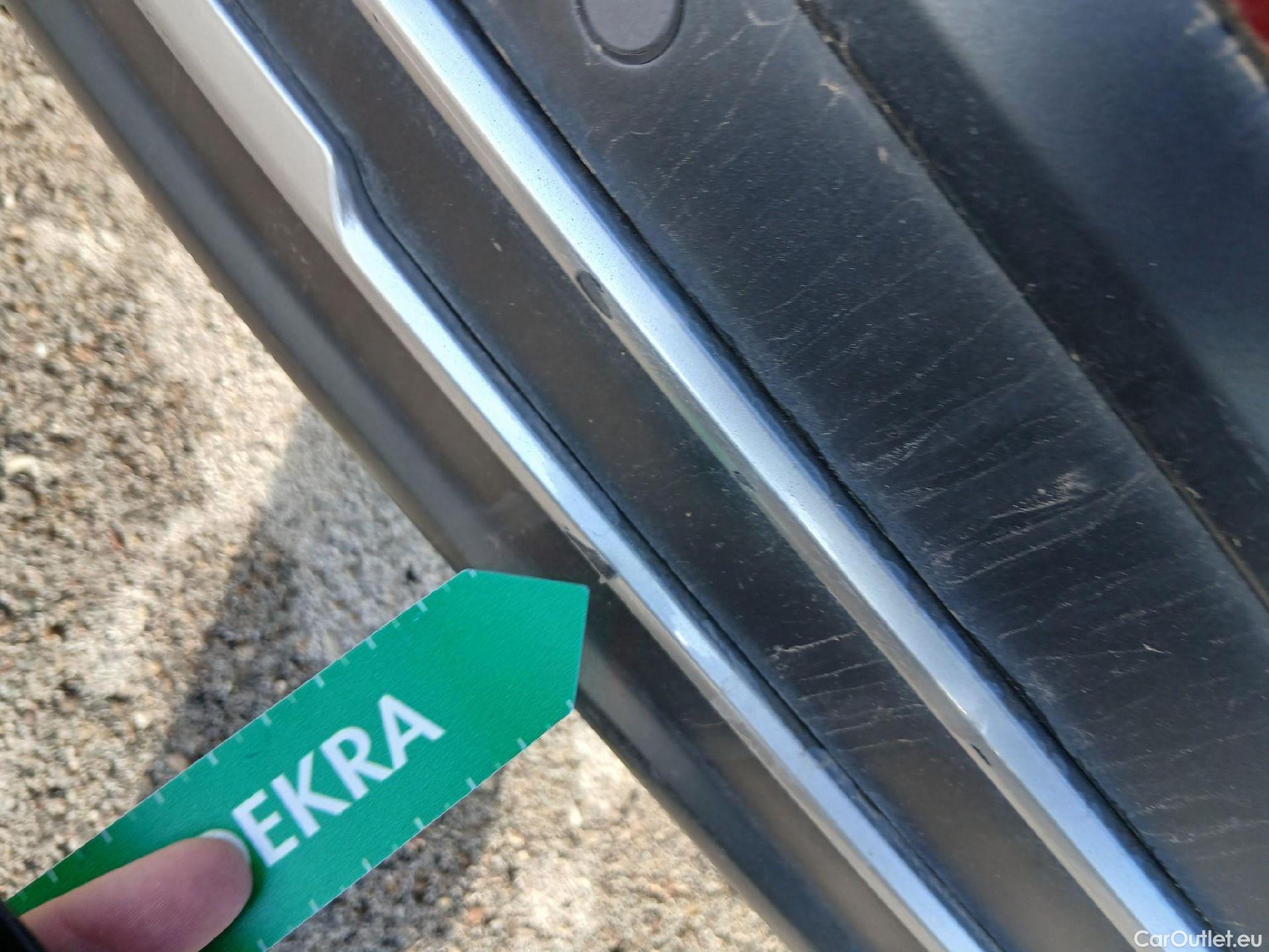  Hyundai  Konna HYUNDAI Kona / 2020 / 5P / todoterreno 150kW EV Tecno 2C #26