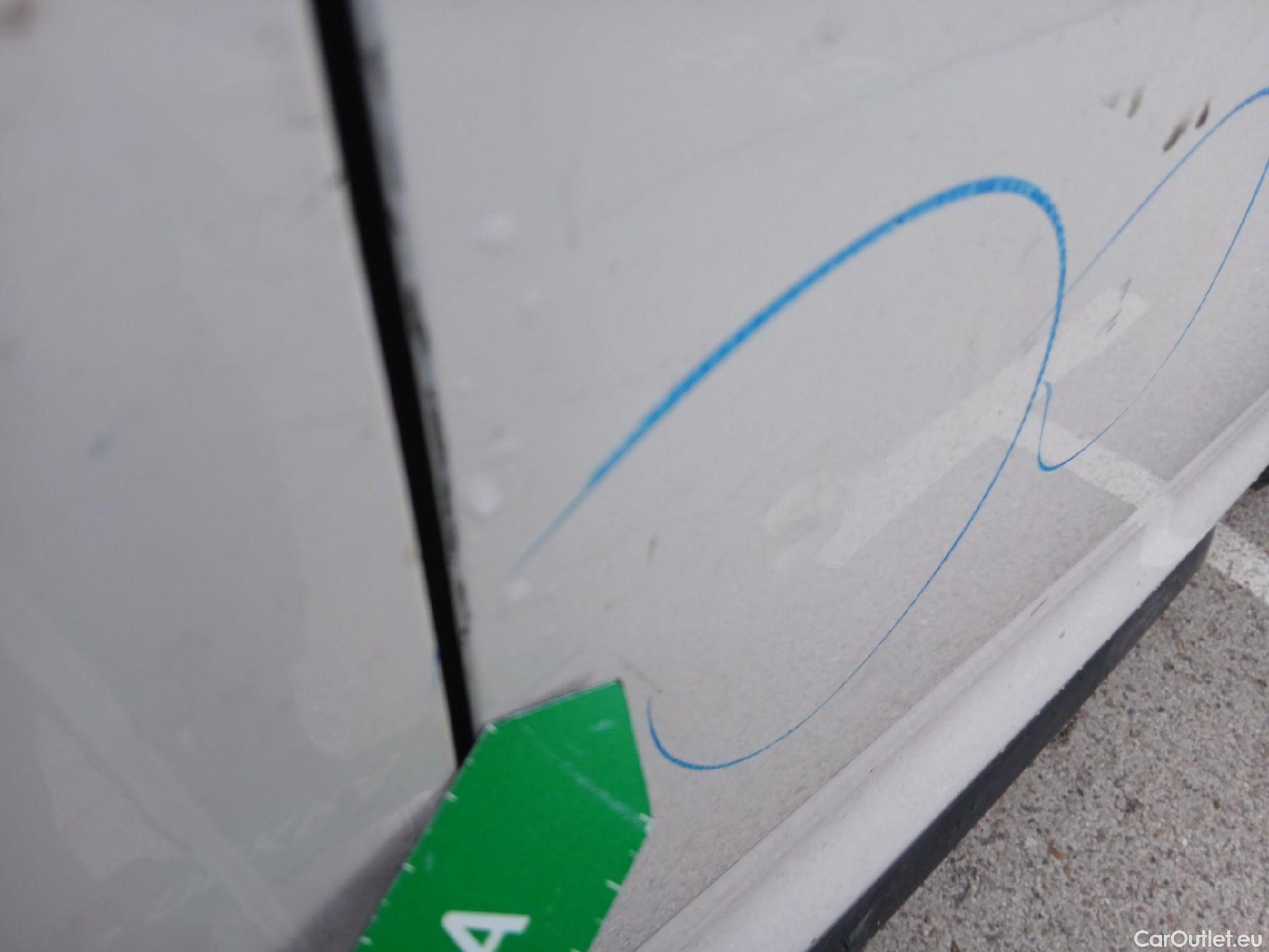  Opel  Vivaro OPEL  / 2019 / 4P / furgón Campaña F2ML 1.5 Diésel 74kW(100CV)M Std Exp #59