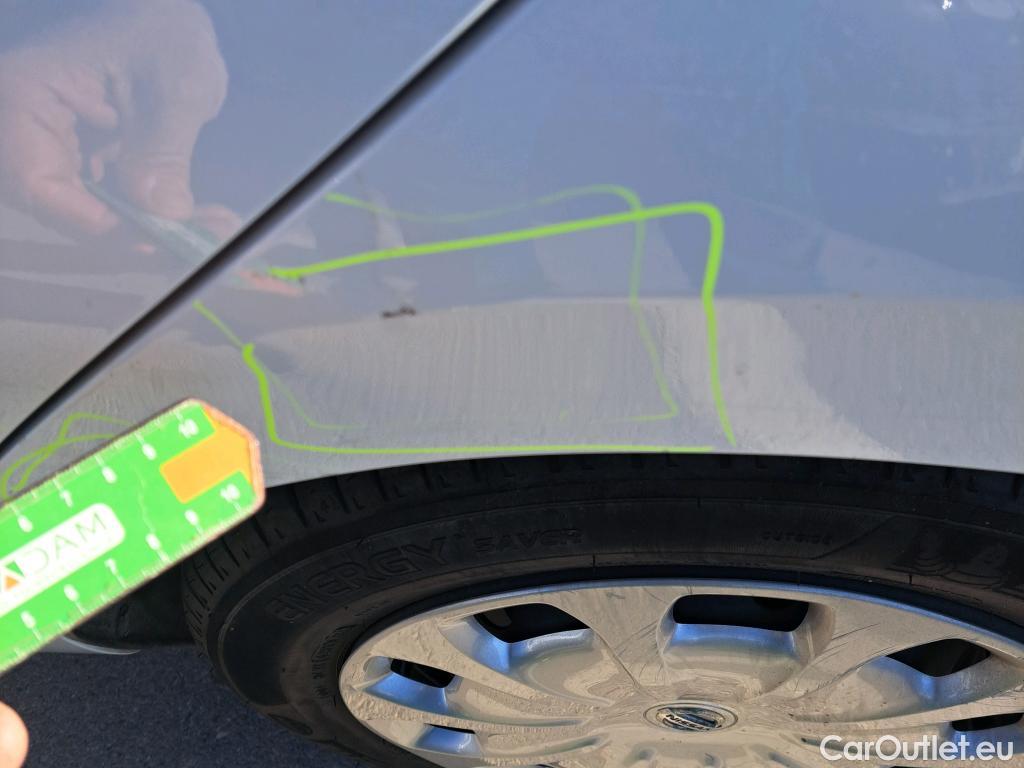  Nissan  Micra NISSAN  / 2017 / 5P / berlina con portón IG-T 68 kW (92 CV) E6D-F Acenta Sprint #11