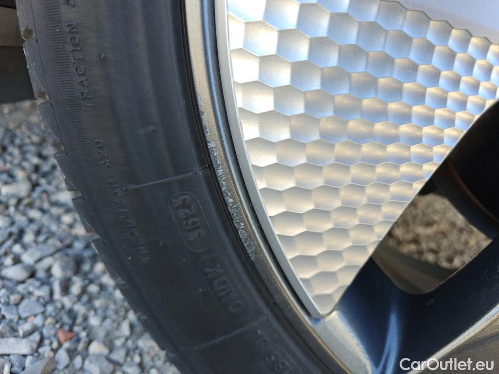  Hyundai   Ioniq HYUNDAI / 2019 / 5P / berlina con portón 1.6 GDI HEV Tecno DCT #13