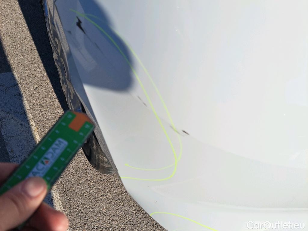  Nissan  Micra NISSAN  / 2017 / 5P / berlina con portón IG-T 68 kW (92 CV) E6D-F Acenta Sprint #27