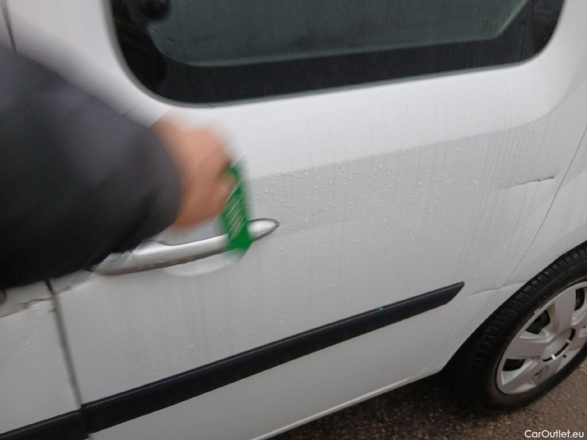  Renault  Kangoo RENAULT  COMBI VU 5p 2G combi Expression N1 Energy dCi 110 #17