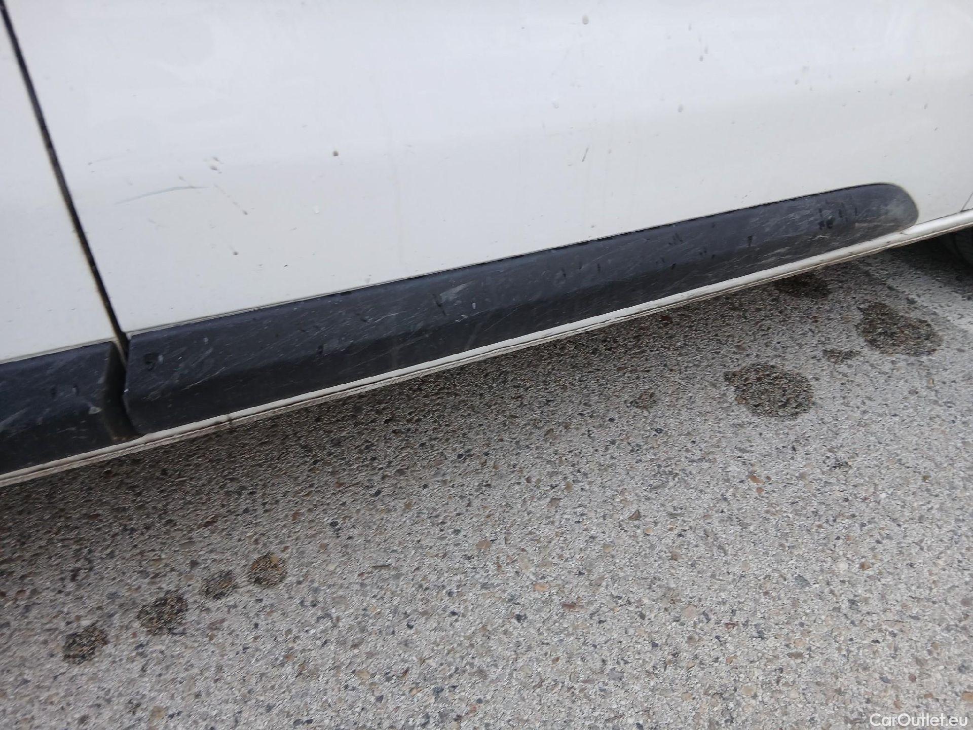  Opel  Vivaro OPEL  / 2019 / 4P / furgón Campaña F2ML 1.5 Diésel 74kW(100CV)M Std Exp #57