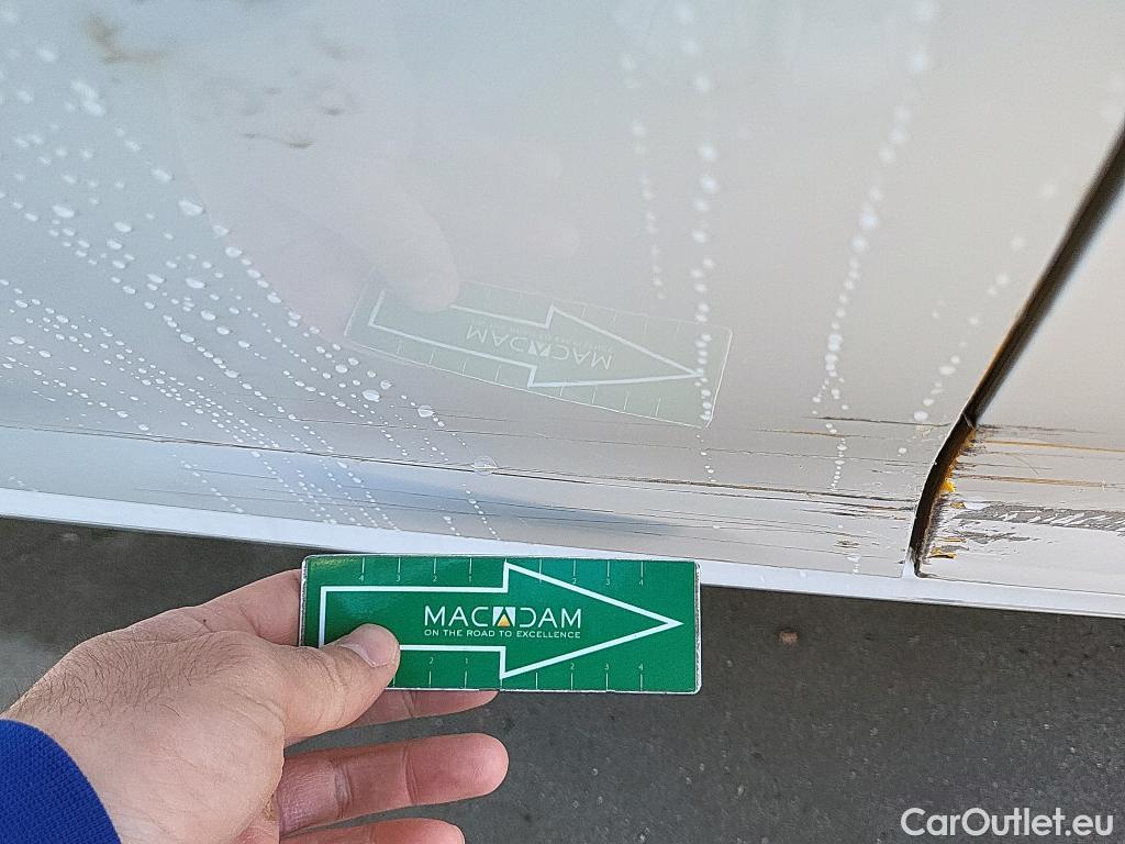  Peugeot  208 PEUGEOT  / 2019 / 5P / berlina con portón BlueHDi 73kW (100CV) Active #15