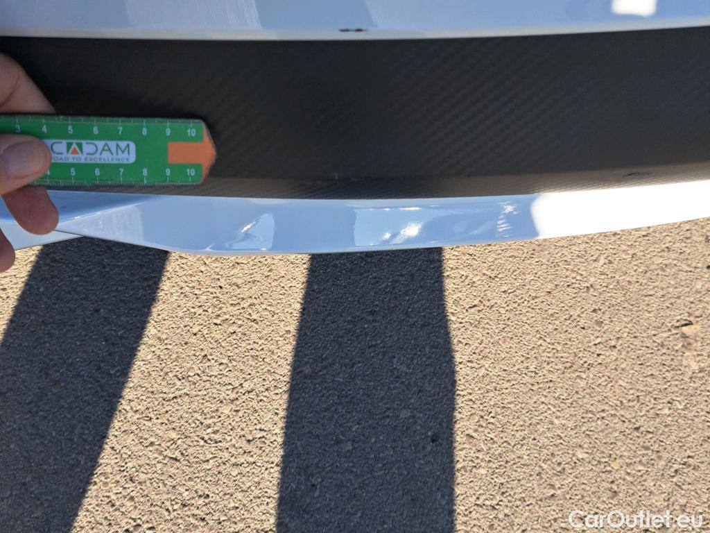  Nissan  Micra NISSAN  / 2017 / 5P / berlina con portón IG-T 68 kW (92 CV) E6D-F Acenta Sprint #40