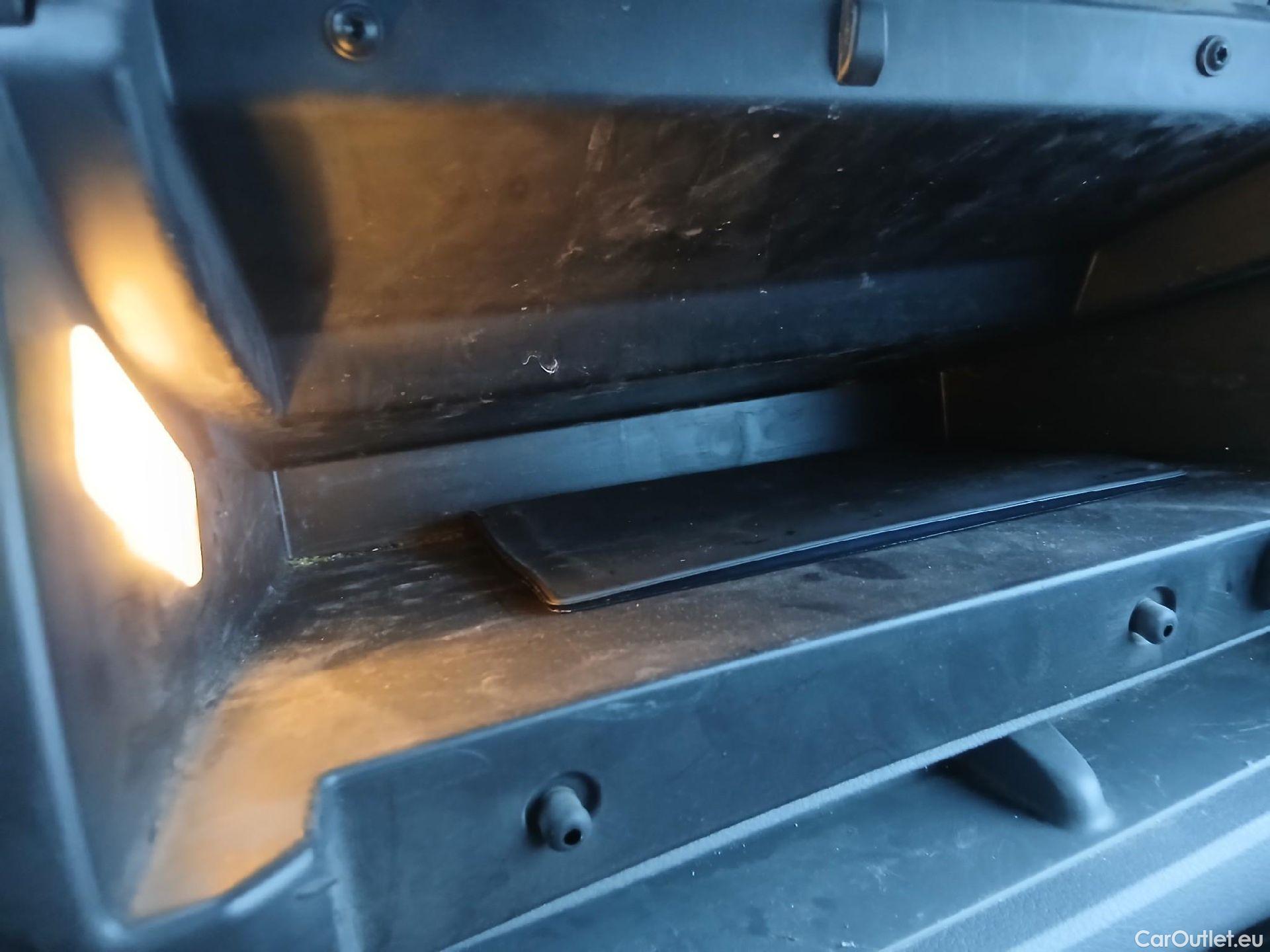  Opel  Vivaro OPEL  / 2019 / 4P / furgón Campaña F2ML 1.5 Diésel 74kW(100CV)M Std Exp #4