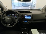  Toyota  Yaris TOYOTA  / 2017 / 5P / berlina con portón 1.5 100H Active #3