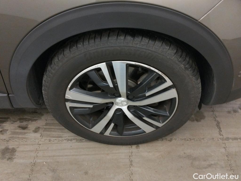  Peugeot  3008 PEUGEOT  Hybrid / 2016 / 5P / todoterreno 225 e-EAT8 Allure #5