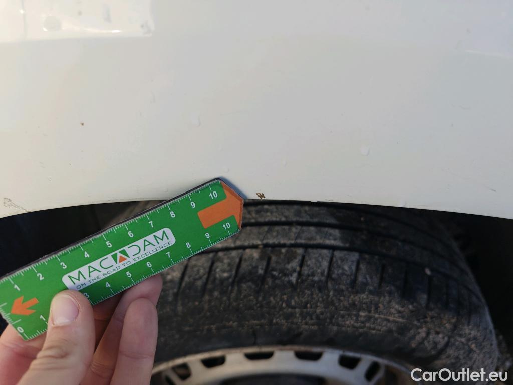  Peugeot  Partner PEUGEOT  / 2018 / 3P / furgón derivado de turismo Pro Standard 600kg BlueHDi 73kW (AC) #81