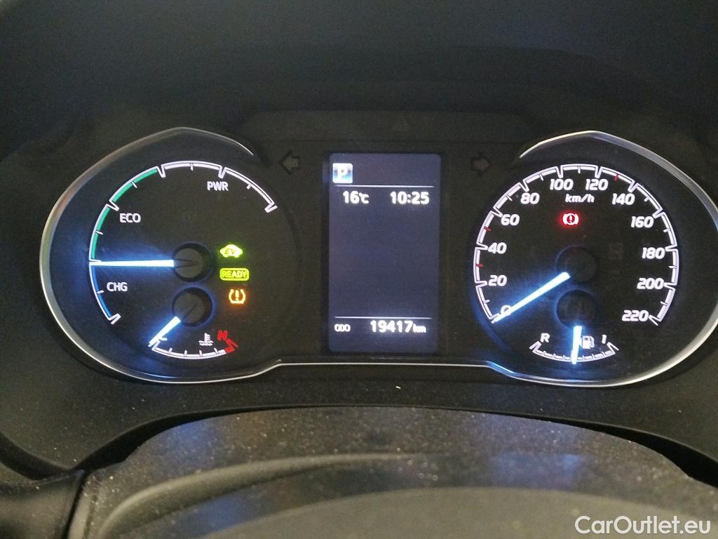  Toyota  Yaris TOYOTA  / 2017 / 5P / berlina con portón 1.5 100H Active #17