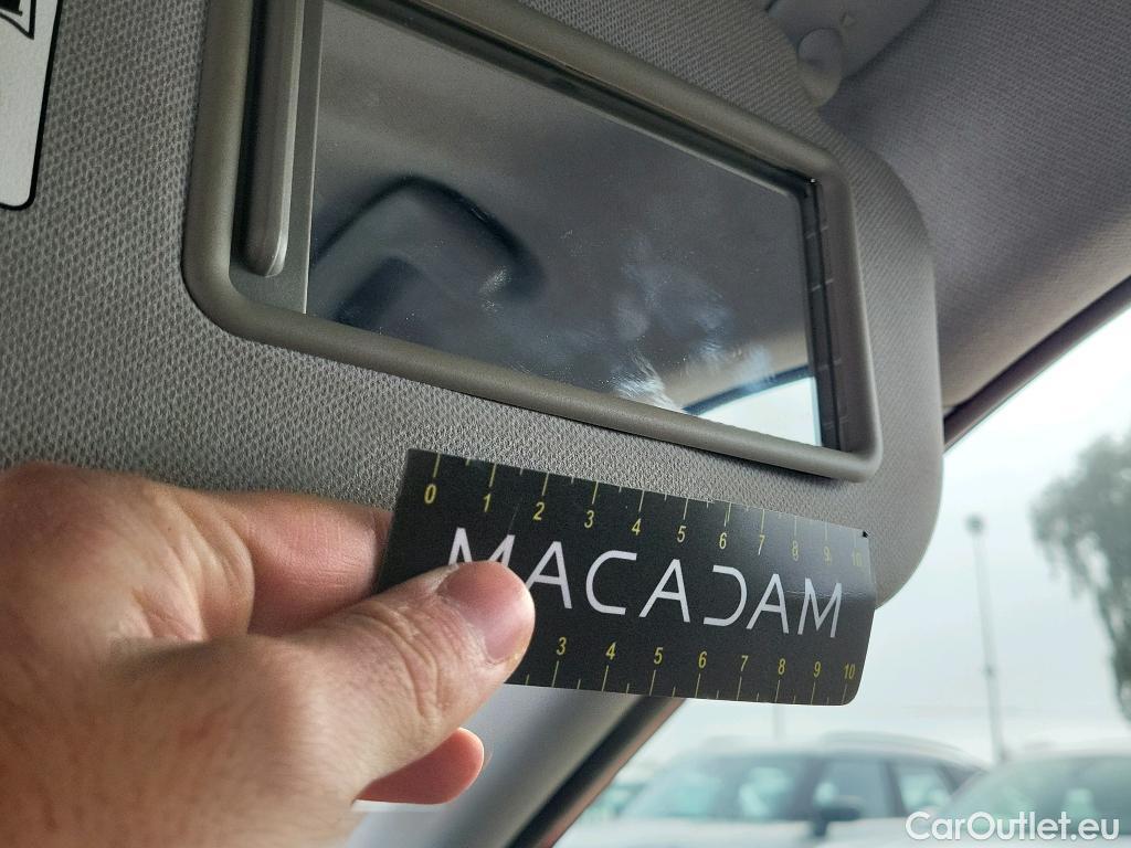  Hyundai  i20 HYUNDAI  / 2018 / 5P / berlina con portón 1.0 TGDI 74kW (100CV) Essence LE(SP)(SL) #2