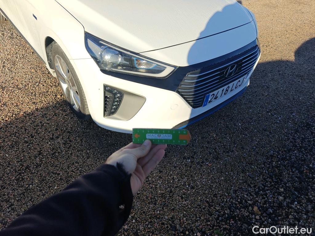  Hyundai   Ioniq HYUNDAI / 2016 / 5P / berlina con portón 1.6 GDI HEV Tecno DCT (AC) #20