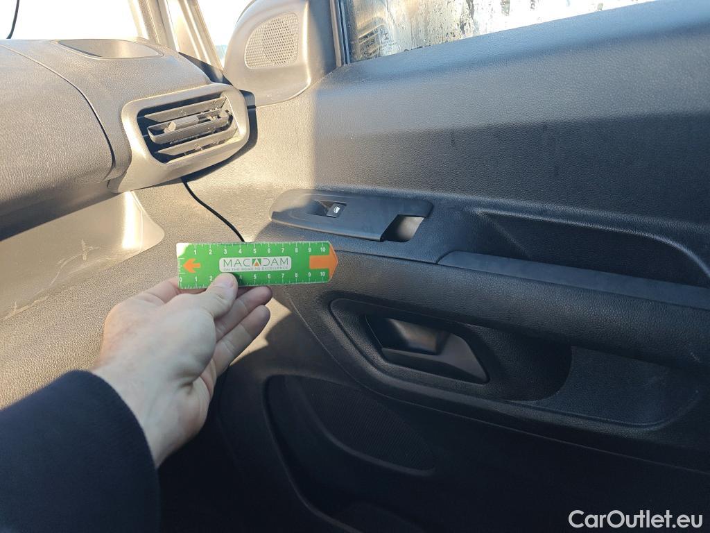  Peugeot  Partner PEUGEOT  / 2018 / 3P / furgón derivado de turismo Pro Standard 600kg BlueHDi 73kW (AC) #55