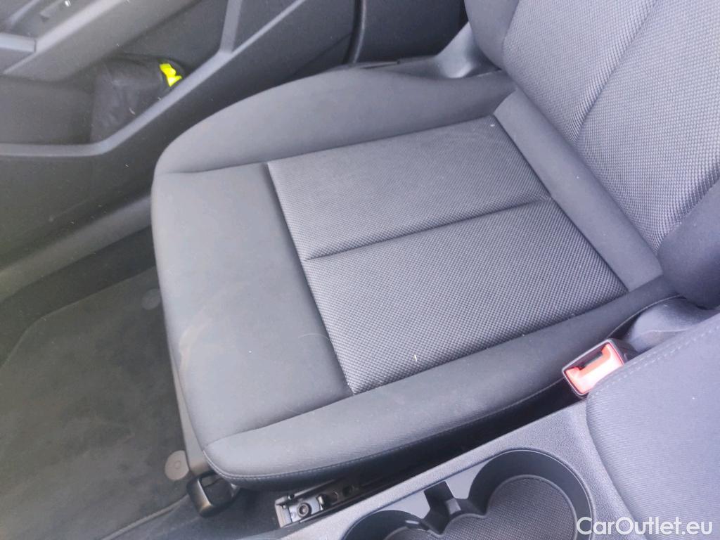  Audi  A3 AUDI  / 2020 / 5P / berlina con portón Sportback 30 TFSI 81kW (110CV) S tronic #30