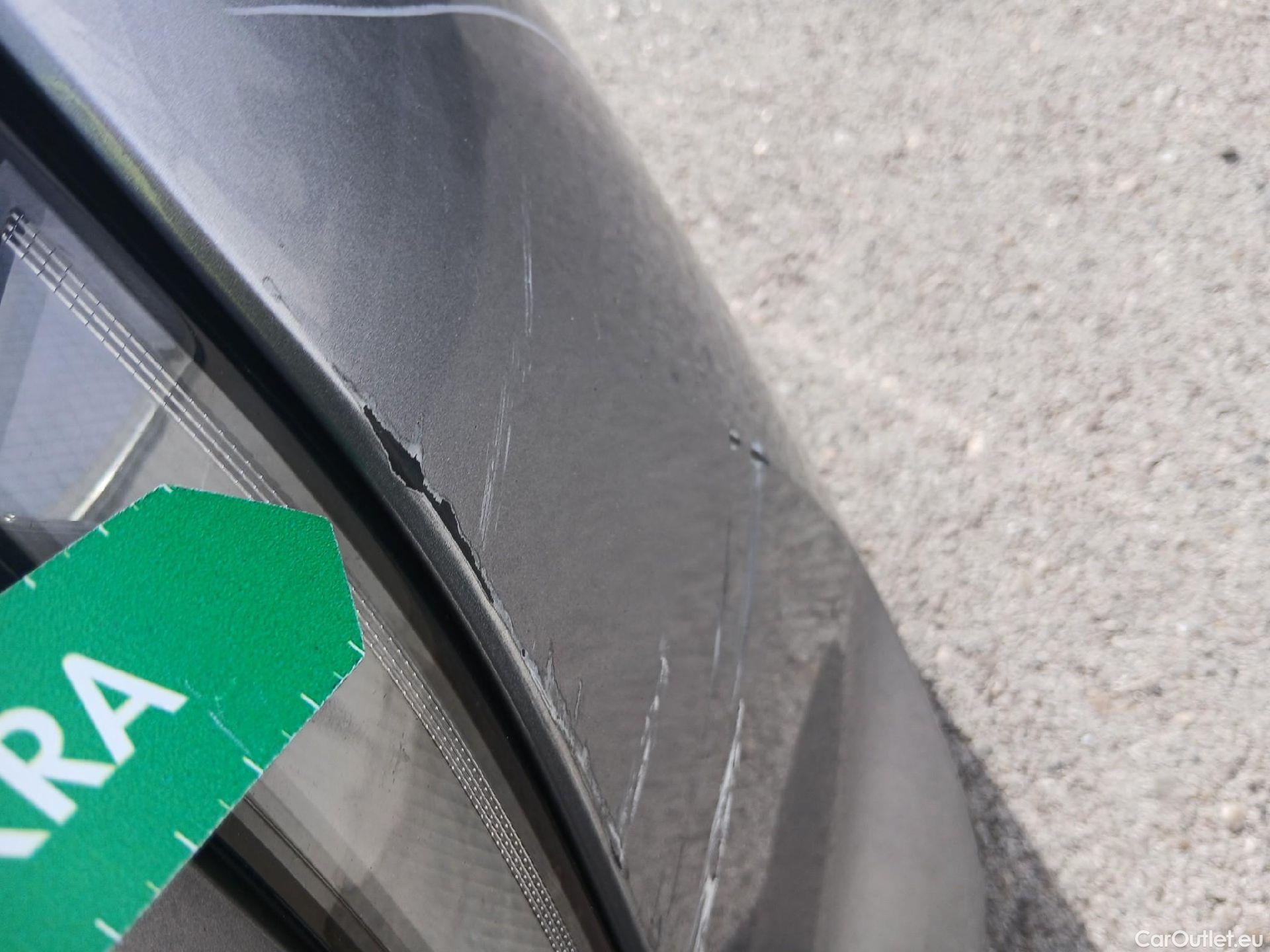  Peugeot  208 PEUGEOT  / 2019 / 5P / berlina con portón PureTech 73kW (100CV) Active Pack #3