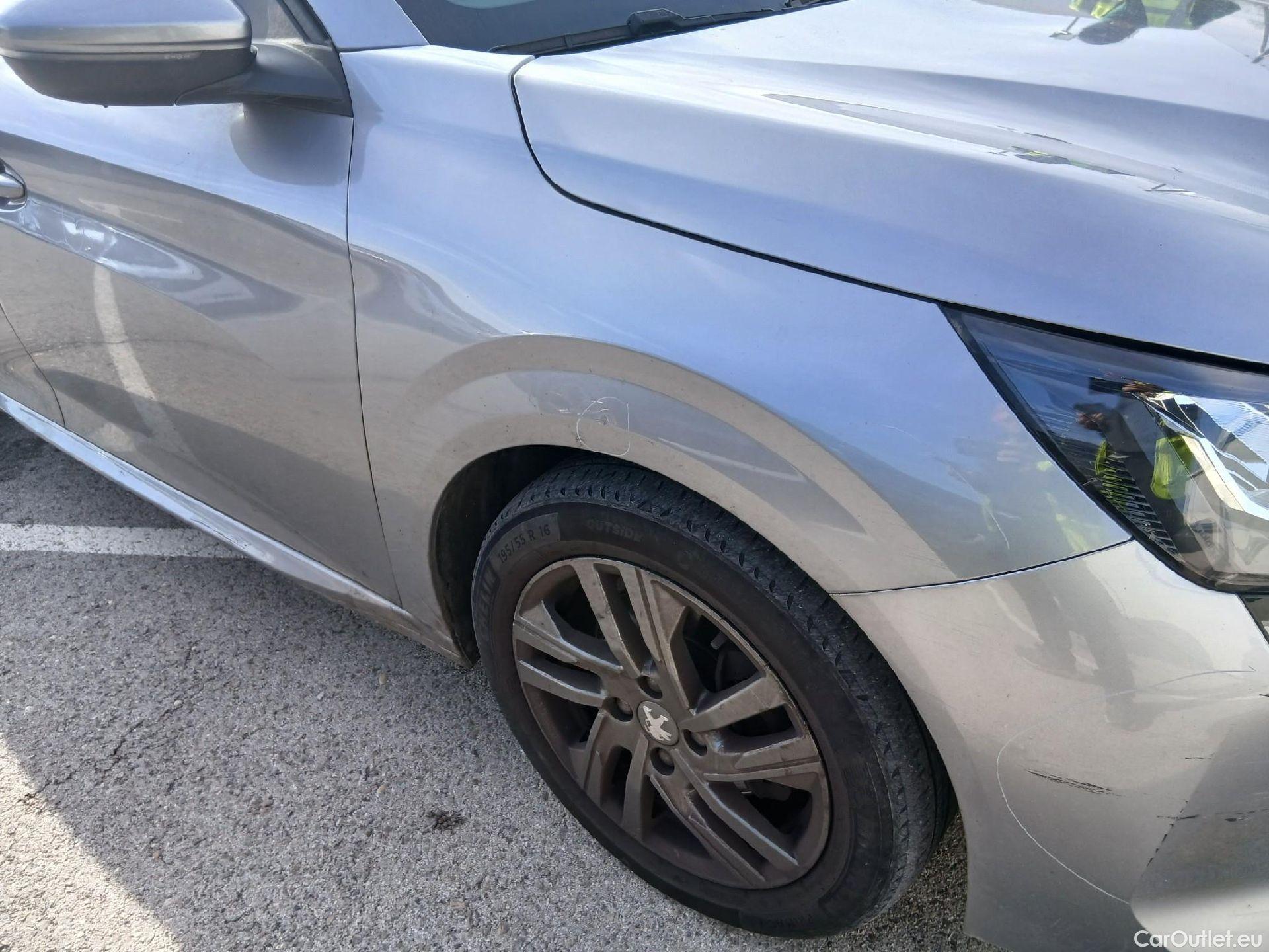  Peugeot  208 PEUGEOT  / 2019 / 5P / berlina con portón PureTech 73kW (100CV) Active Pack #43