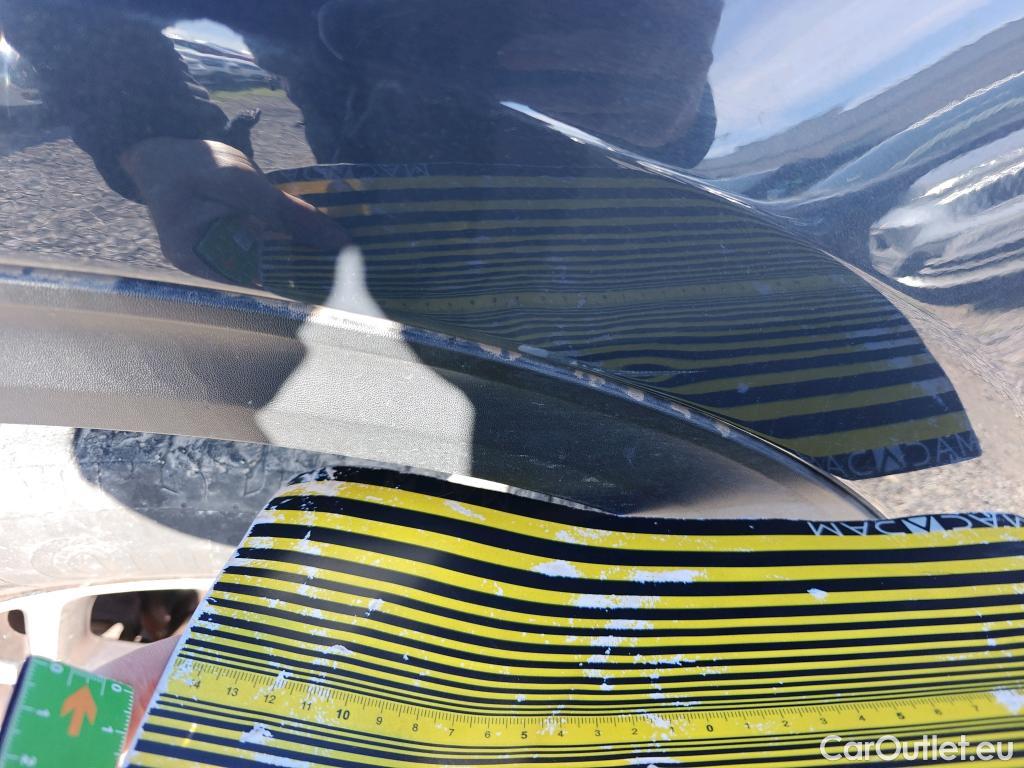  KIA  Sportage KIA  1.6MHEV Drive 100kW(136CV) 4x2(Crist Tintados) #9