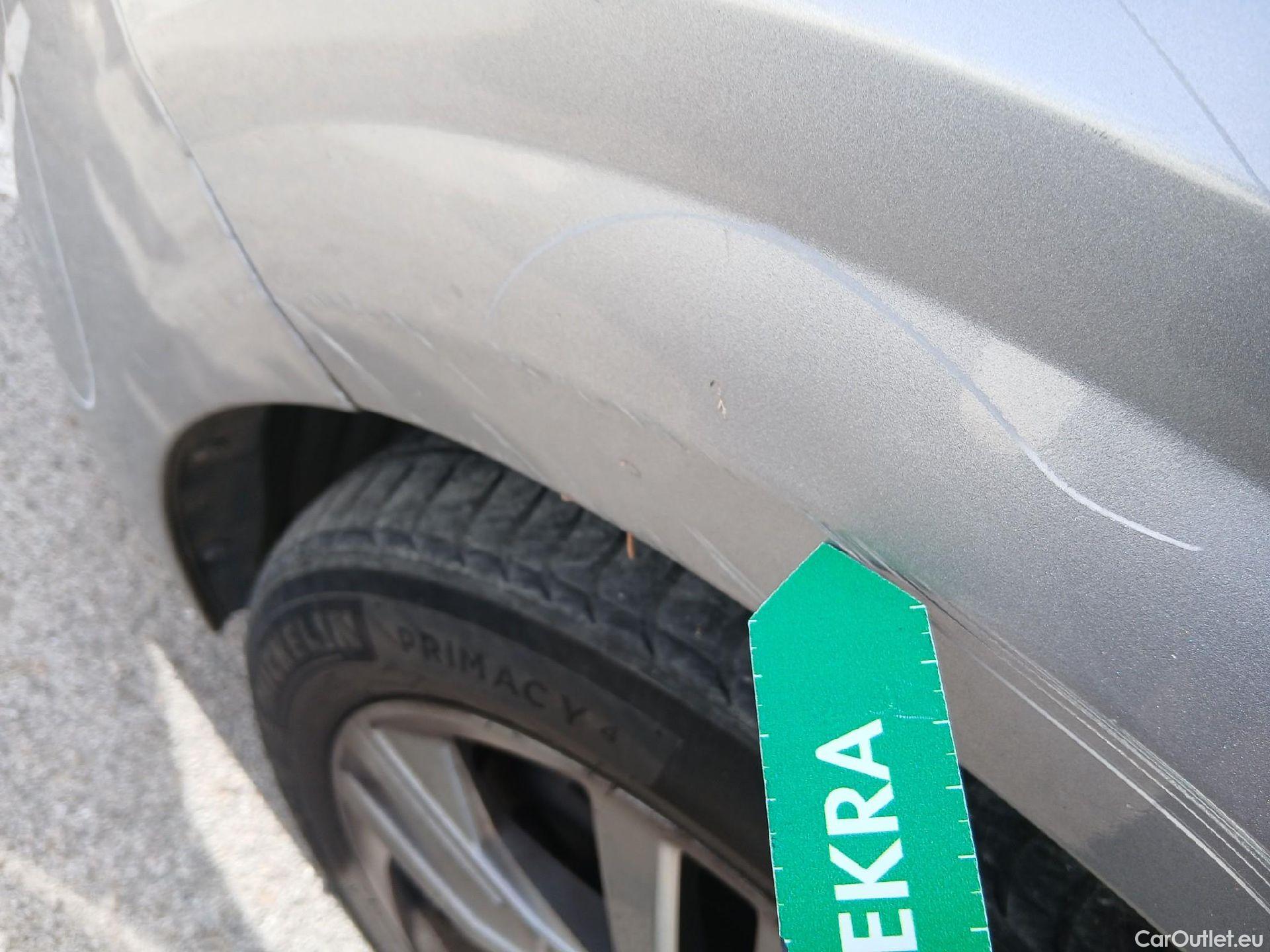  Peugeot  208 PEUGEOT  / 2019 / 5P / berlina con portón PureTech 73kW (100CV) Active Pack #6