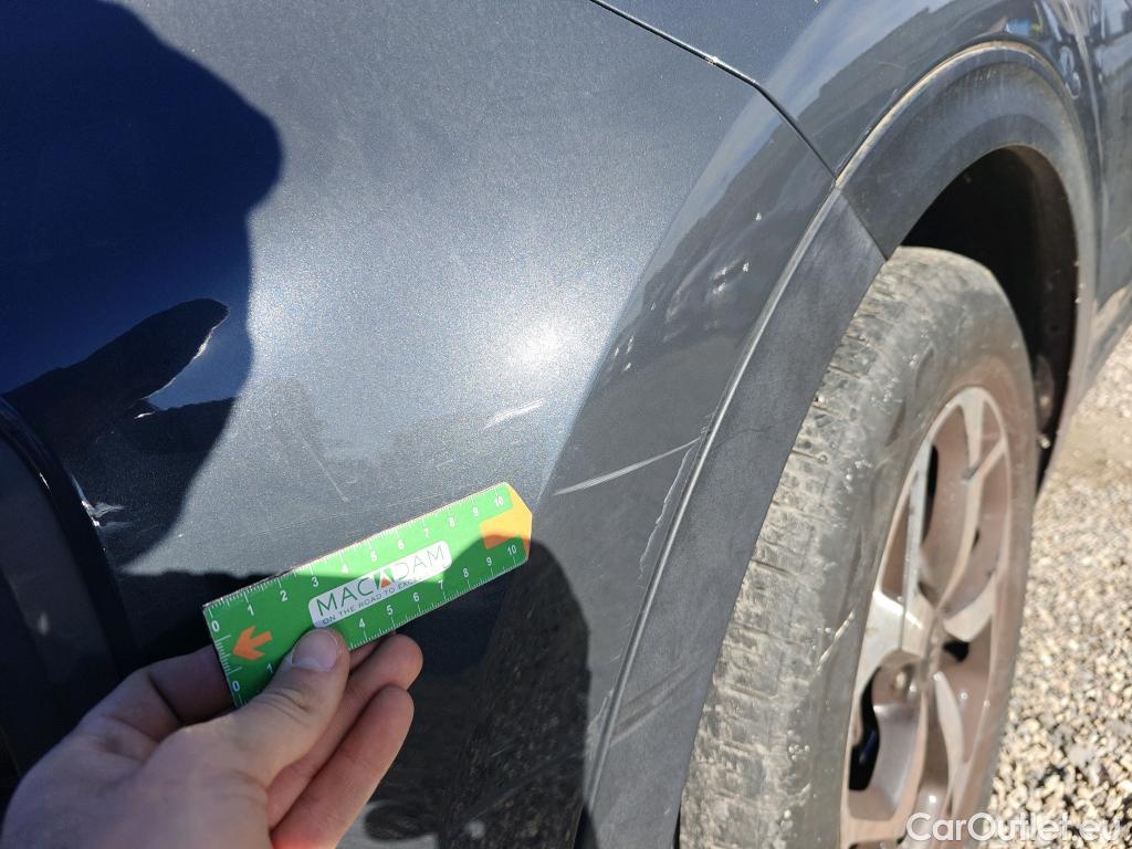  KIA  Sportage KIA  1.6MHEV Drive 100kW(136CV) 4x2(Crist Tintados) #43