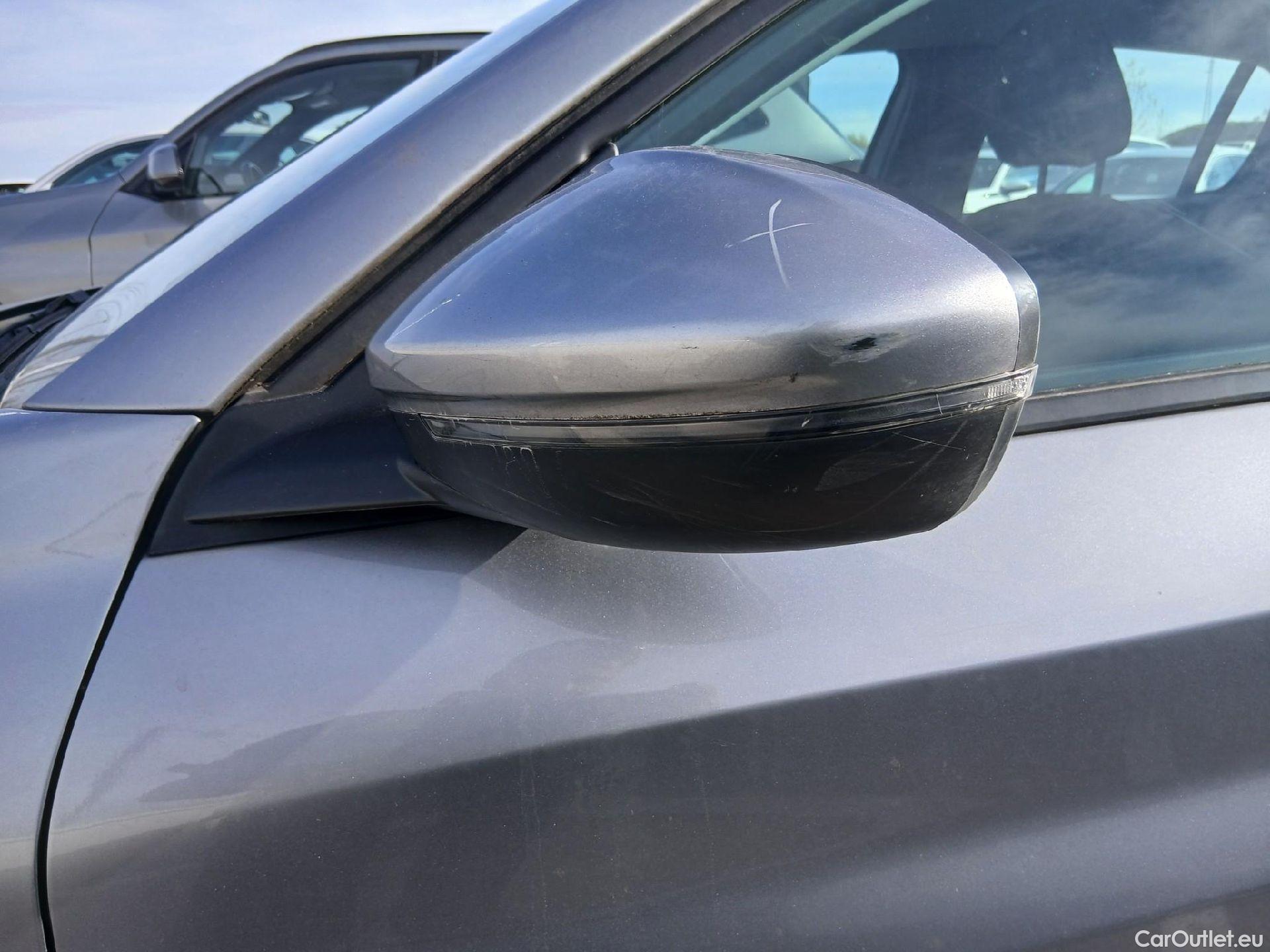  Peugeot  208 PEUGEOT  / 2019 / 5P / berlina con portón PureTech 73kW (100CV) Active Pack #14