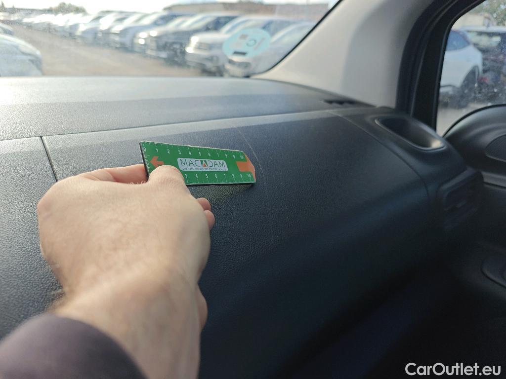  Citroen  Berlingo CITROEN  / 2018 / 4P / monovolumen compacto Talla M BlueHDi 100 S&S LIVE #77