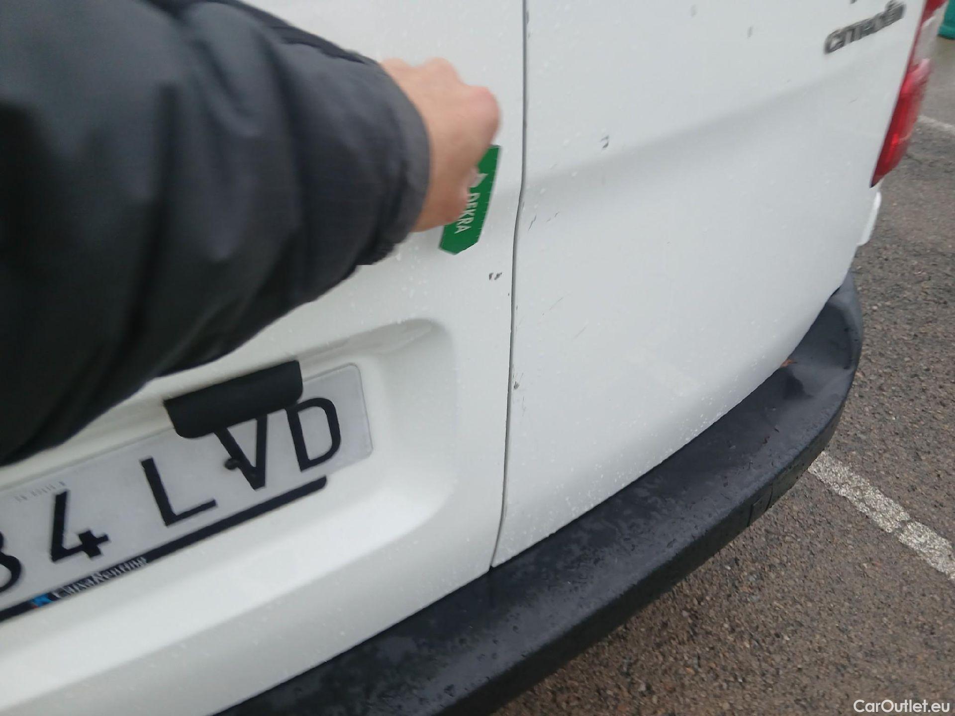  Citroen  Jumpy CITROEN  / 2016 / 4P / furgón Talla M BlueHDi 120 S&S 6v Club (CA) #13