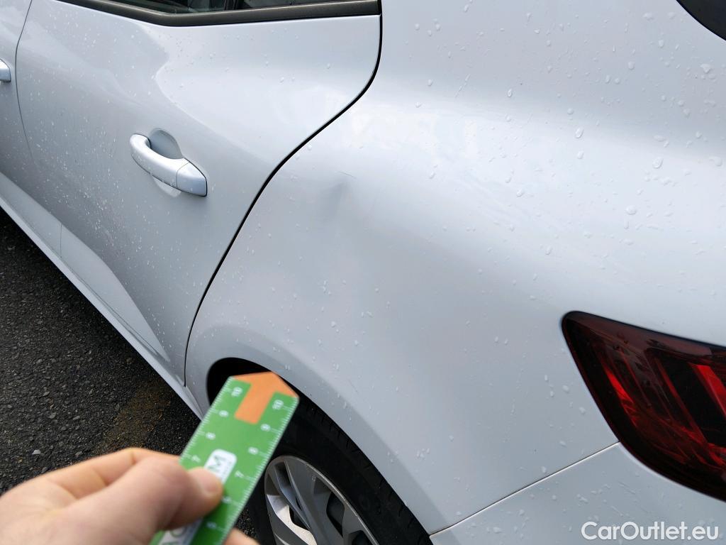  Renault  Megane RENAULT Mégane / 2015 / 5P / berlina con portón Life Blue dCi 70kW (95CV) #10