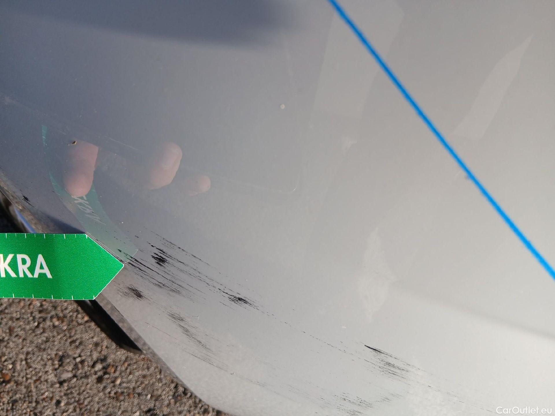  Peugeot  308 PEUGEOT  / 2017 / 5P / berlina con portón 5p Active Pack PureTech 110 S&S (AC) #26