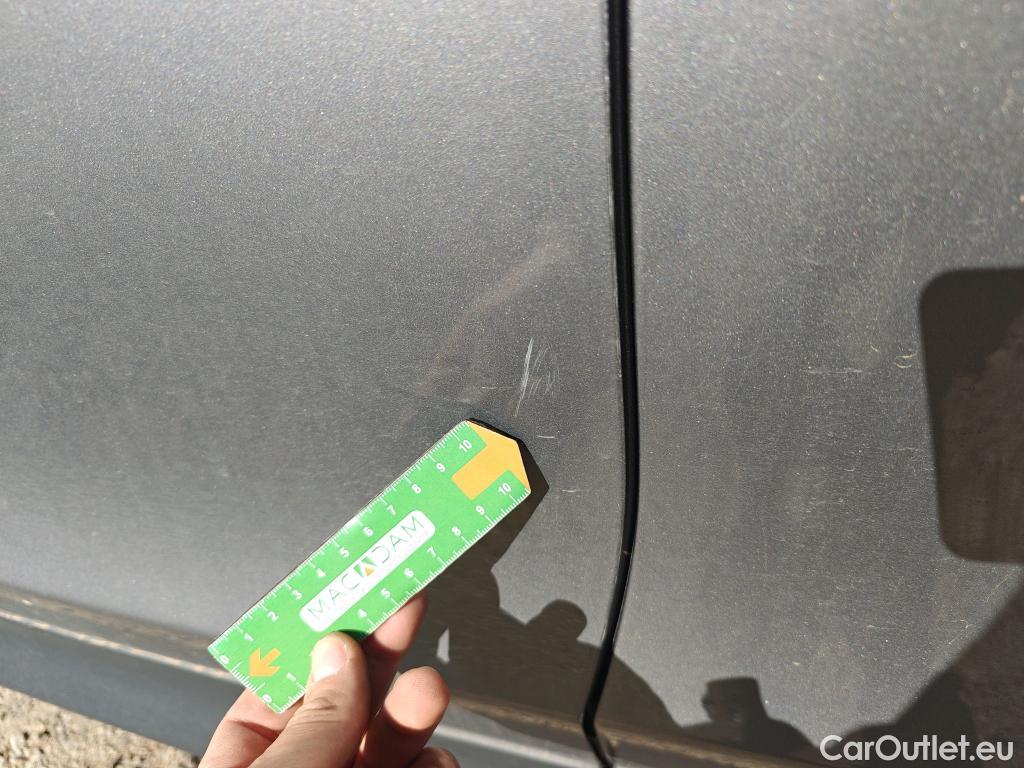  Land Rover  Discovery LAND ROVER  Sport / 2019 / 5P / todoterreno 2.0D eD4 150 PS FWD Manual Standard #9