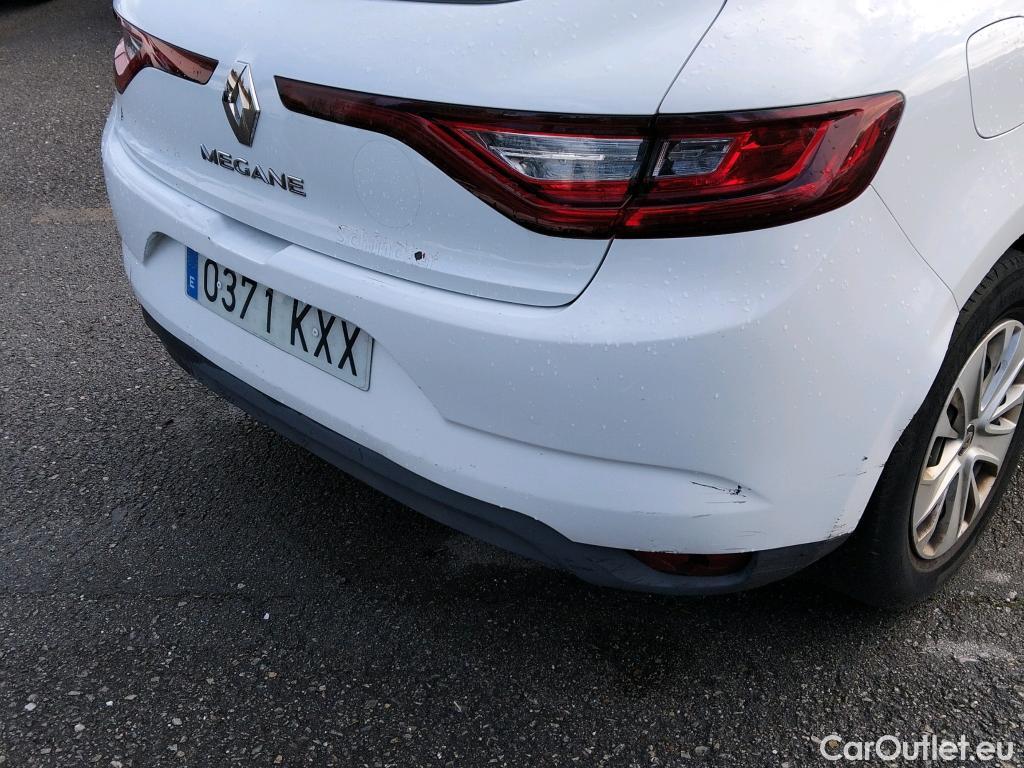  Renault  Megane RENAULT Mégane / 2015 / 5P / berlina con portón Life Blue dCi 70kW (95CV) #25