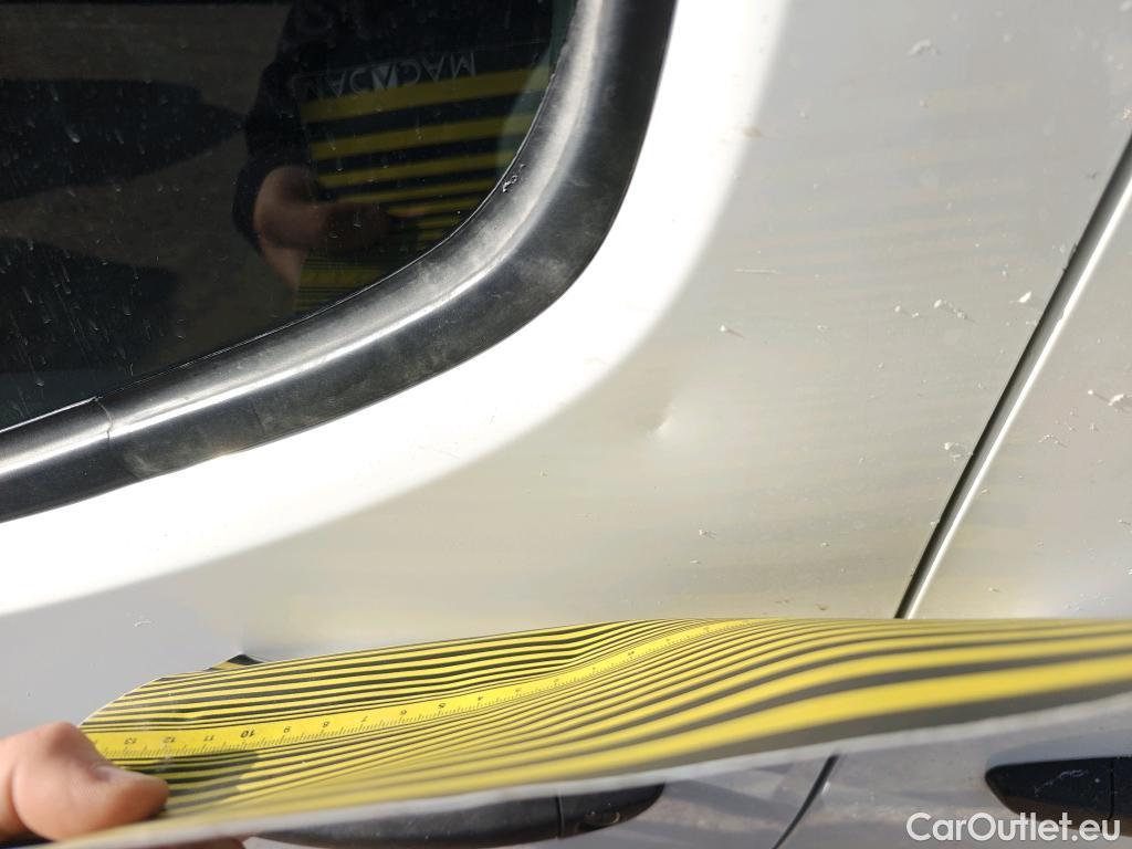  Citroen  Berlingo CITROEN  / 2018 / 4P / monovolumen compacto Talla M BlueHDi 100 S&S LIVE #50