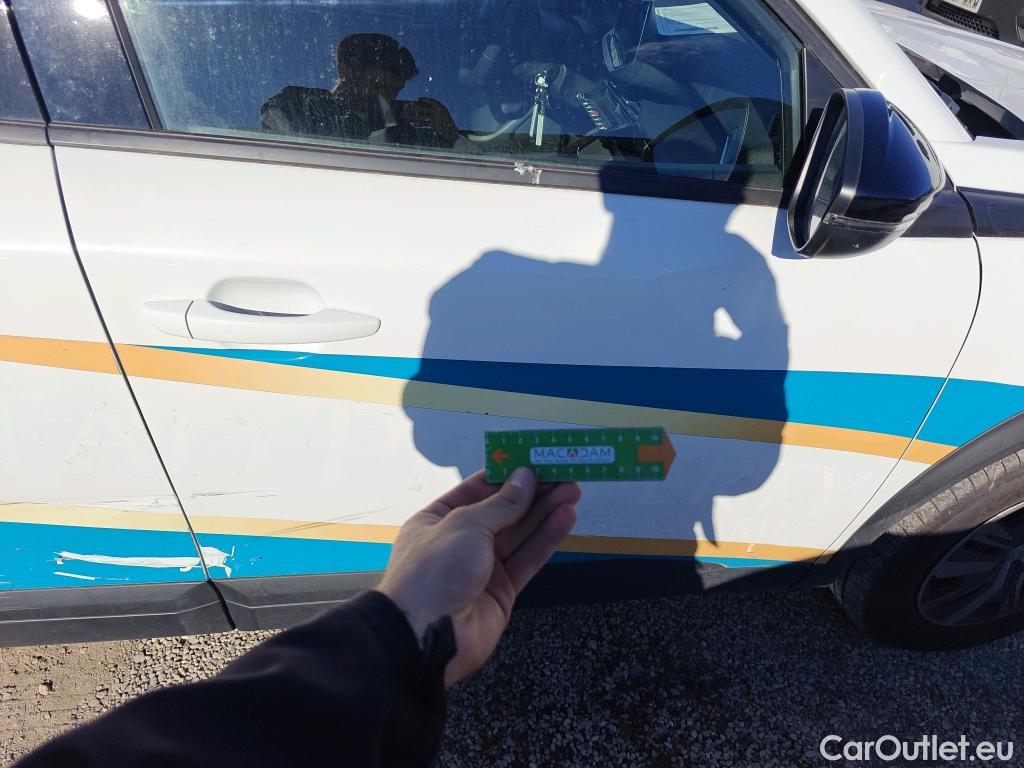  Peugeot  2008 PEUGEOT  / 2019 / 5P / todoterreno Active Puretech 100 S&S BVM6 #6