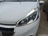  Peugeot  208 PEUGEOT  / 2015 / 5P / berlina con portón 5P Signature 1.2L PureTech 81KW (110CV) #16